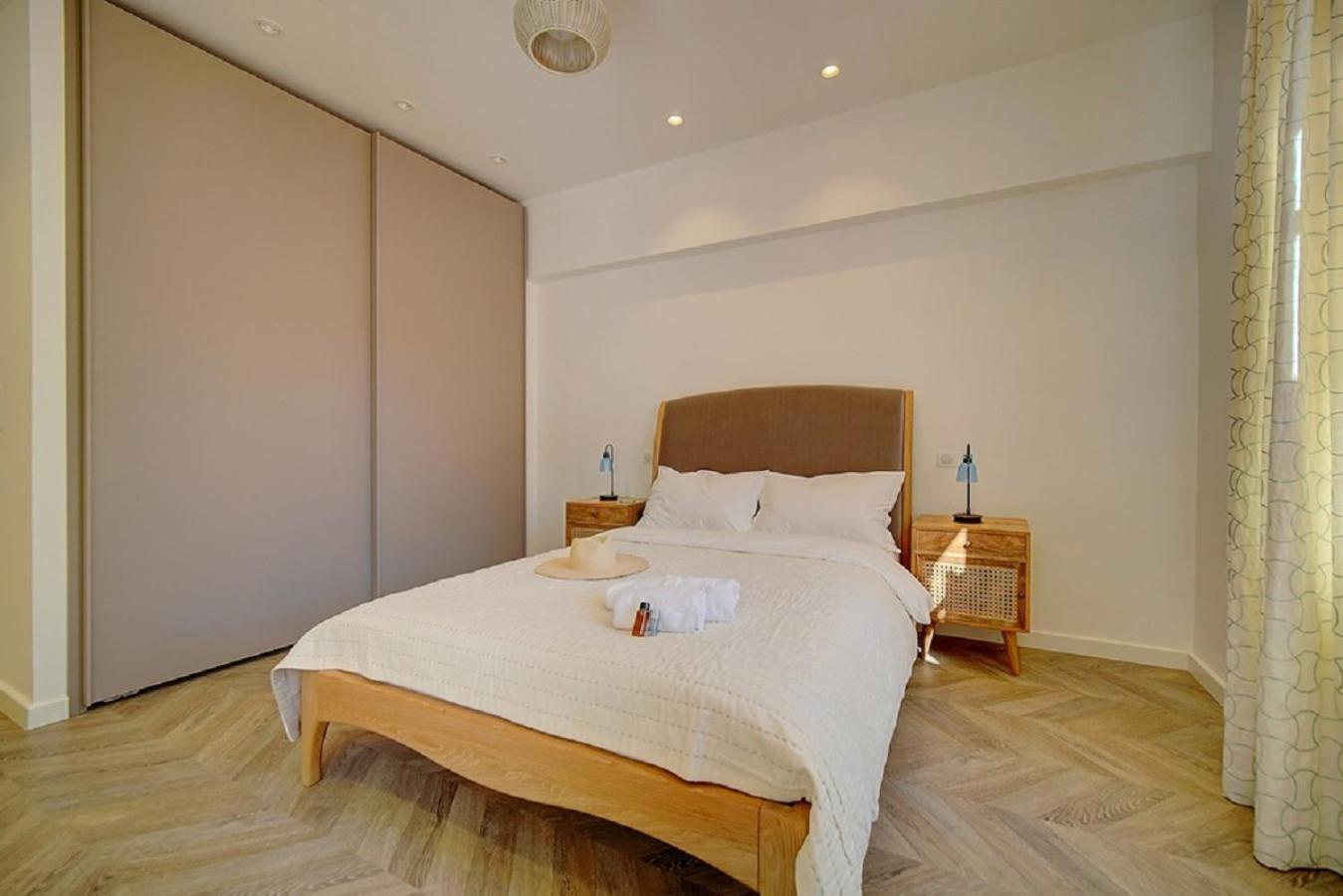 Magnifique 3 Pieces Renove Cannes Centre 'Banane' Avec Veranda ! A2B88 Exterior foto
