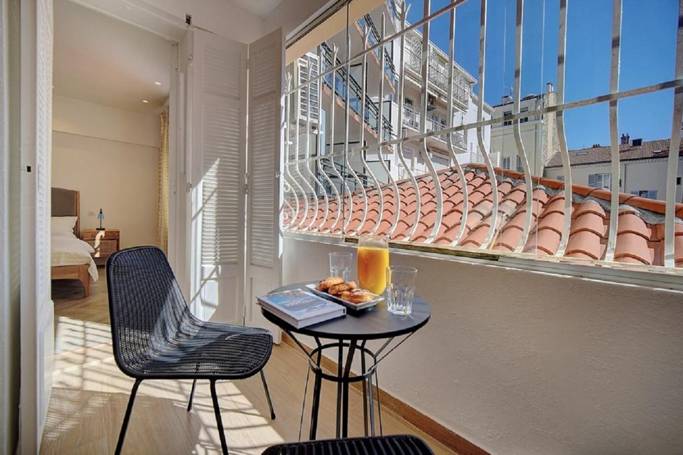 Magnifique 3 Pieces Renove Cannes Centre 'Banane' Avec Veranda ! A2B88 Exterior foto