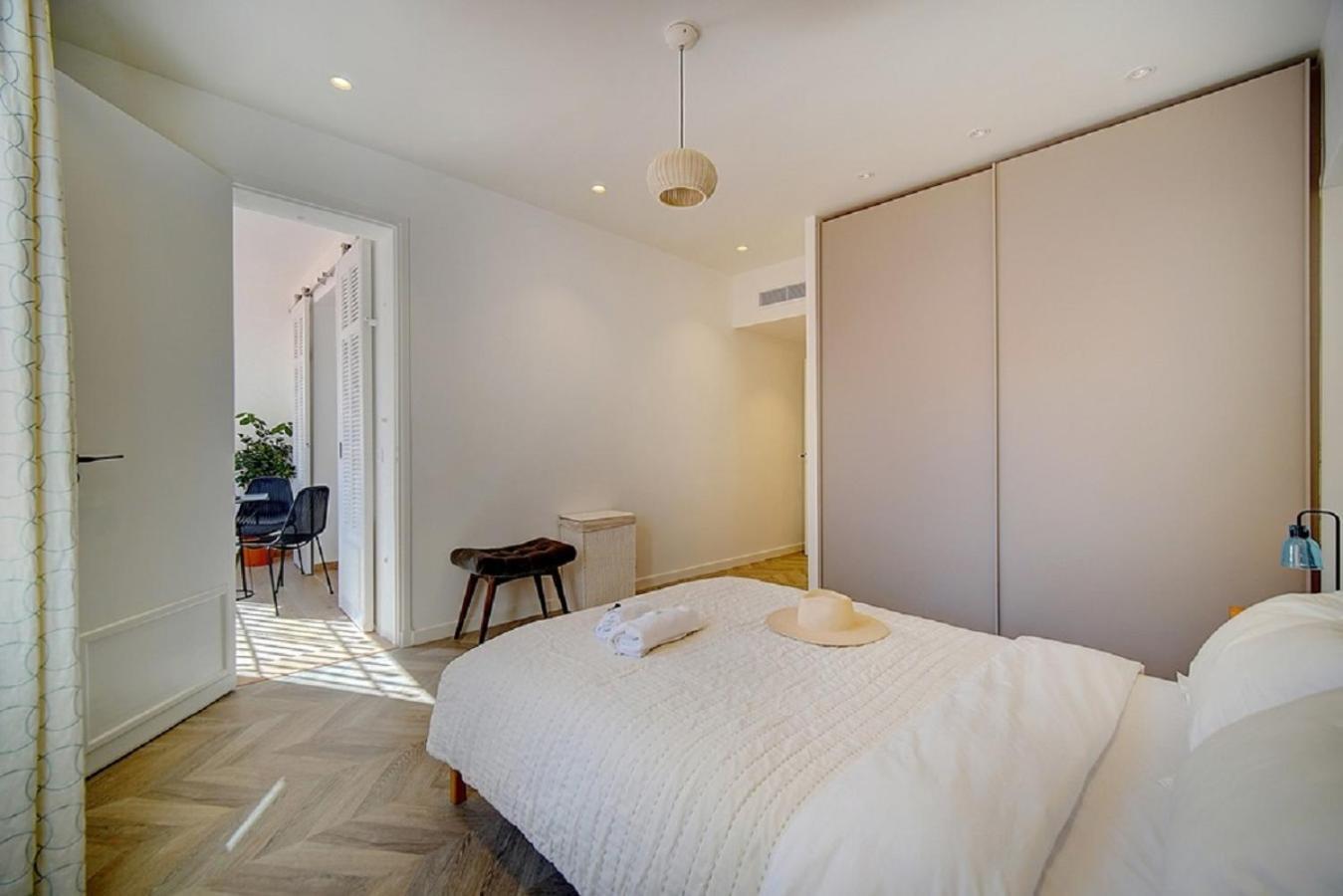 Magnifique 3 Pieces Renove Cannes Centre 'Banane' Avec Veranda ! A2B88 Exterior foto
